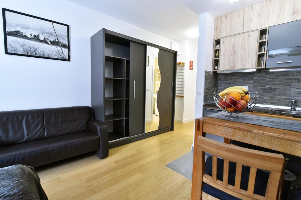 Tayson Square Dorcol New Location Free Garage Leilighet Beograd Eksteriør bilde